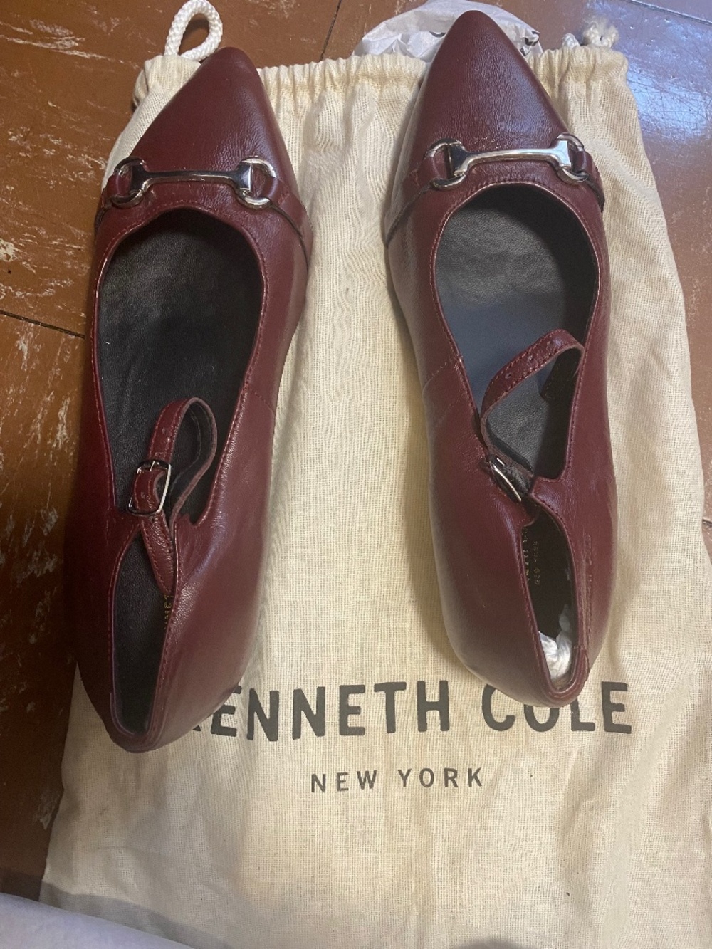 Kenneth Cole leather ballerina flats